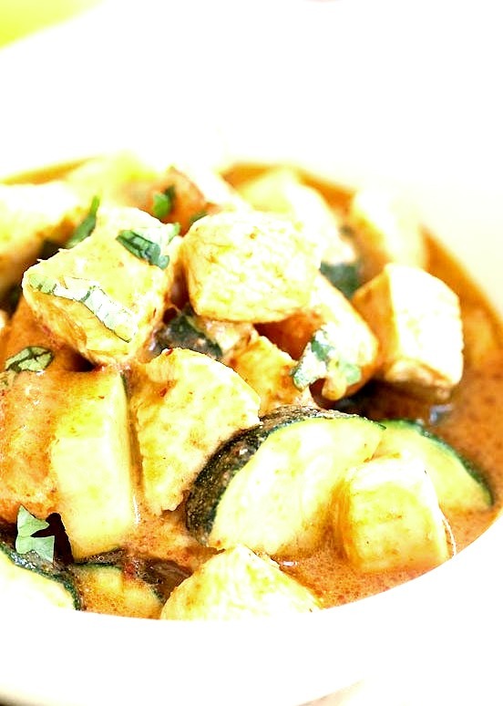 Zucchini and Chicken Curry
