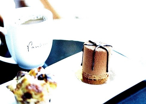 Faubourg Cafe by porkchopsandy on Flickr.